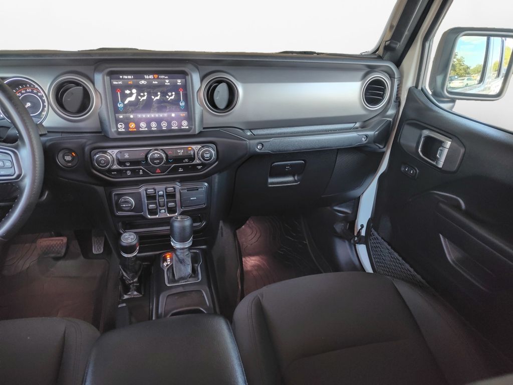 Used Car 2021 Jeep Gladiator  Willys For Sale Under $35,000 In Austin, Texas