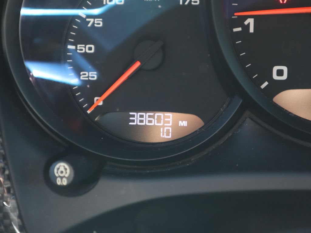 Thumbnail: 2018 Porsche Macan - 20