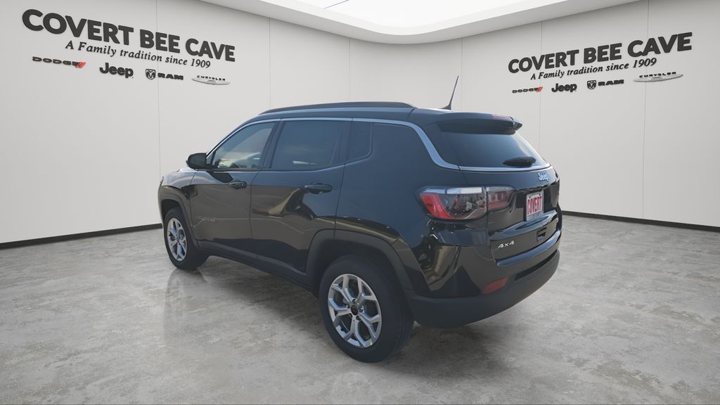 New 2026 Black Jeep Latitude image 7