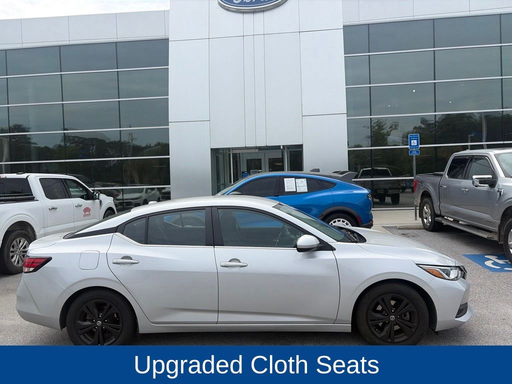 2021 Nissan Sentra SV Xtronic CVT