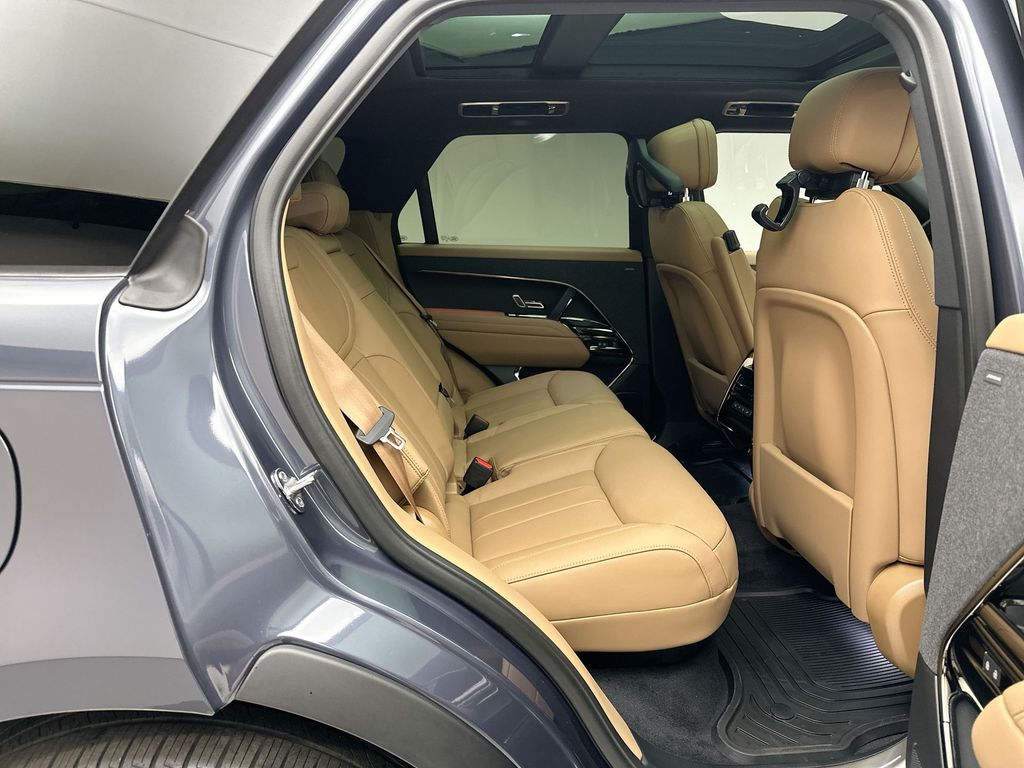 Thumbnail: 2026 Land Rover Range Rover Sport - 6