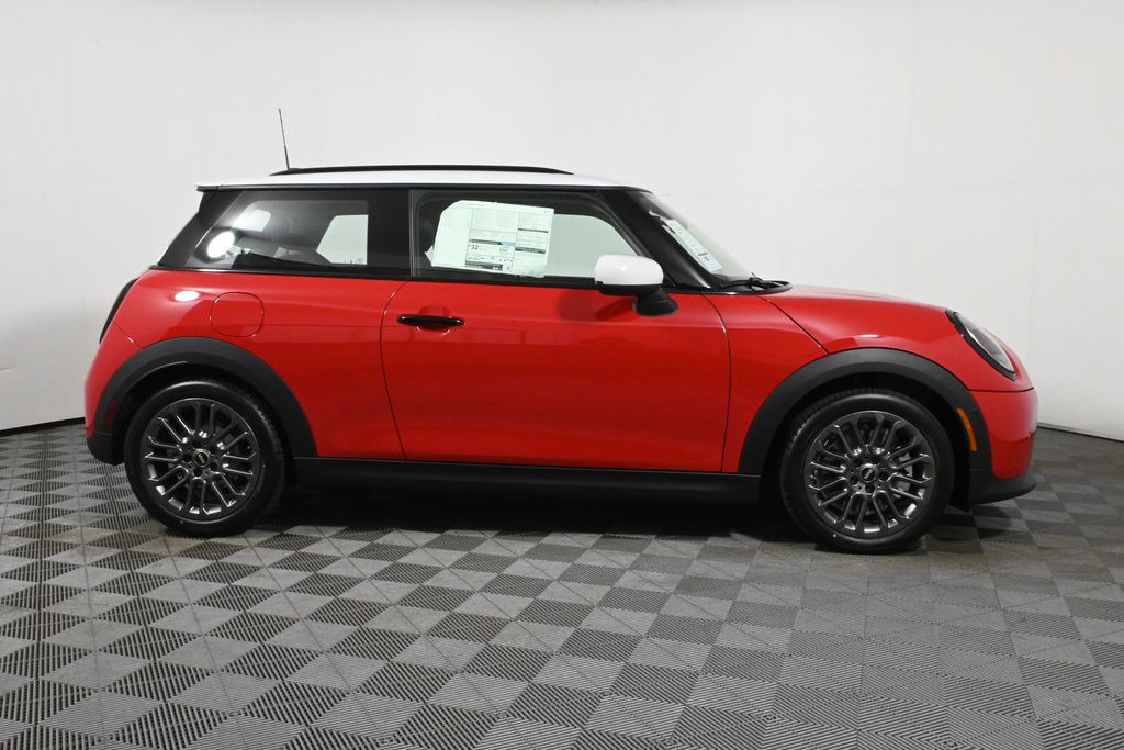 2025 MINI Cooper S 8