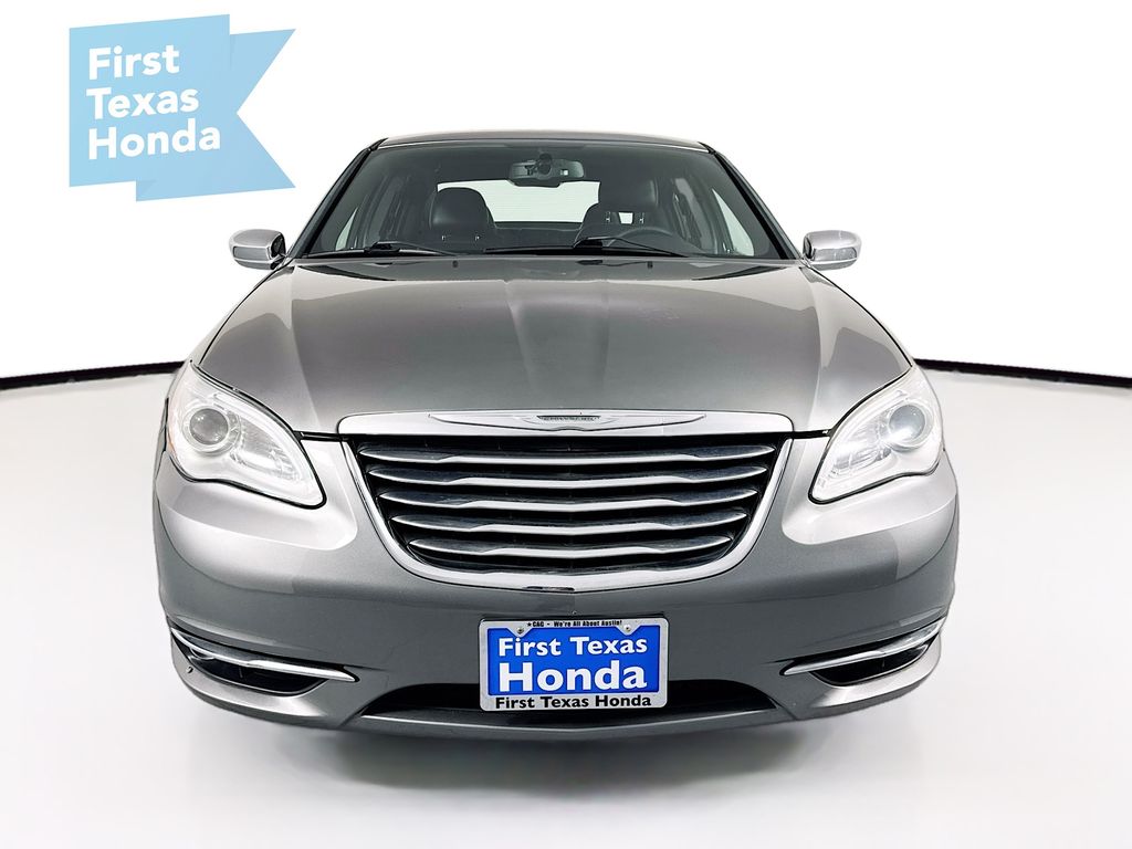 Used Car 2013 Chrysler 200  Limited For Sale Under $10,000 In Austin, Texas