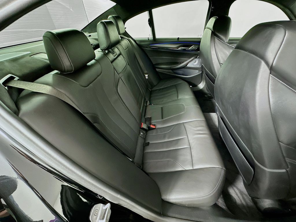 2018 BMW M5 Base 28