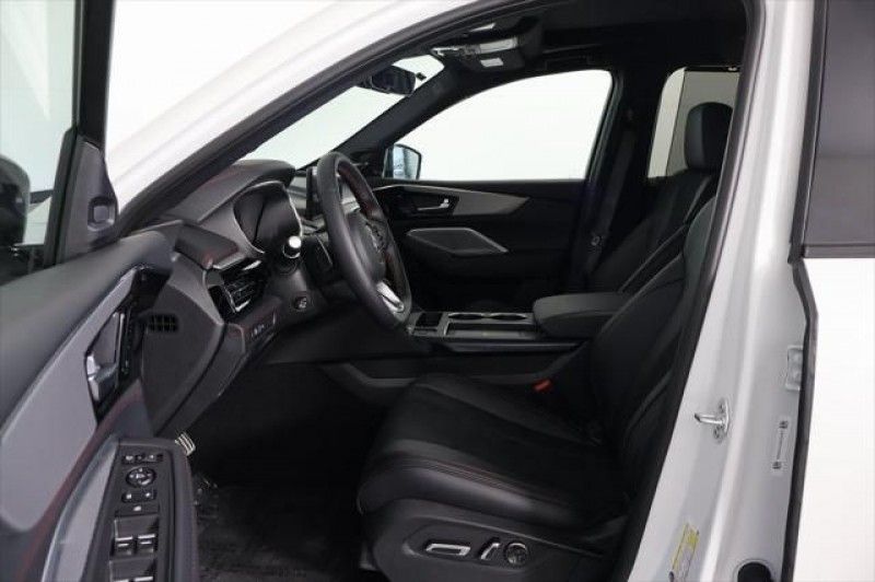 Thumbnail: 2026 Acura MDX - 5