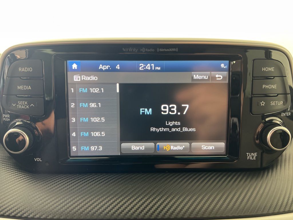 Used 2020 White Hyundai Sport image 21