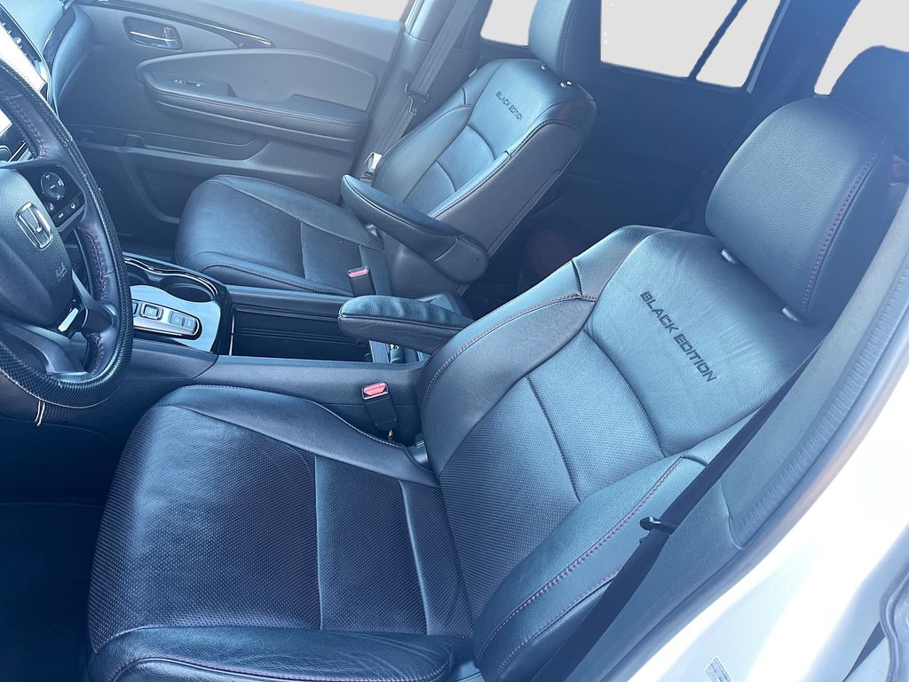 Used 2022  Honda Black Edition image 19
