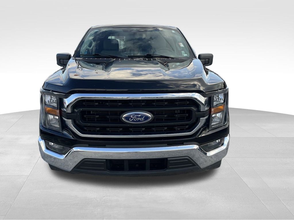 2023 Ford F-150 XLT 3