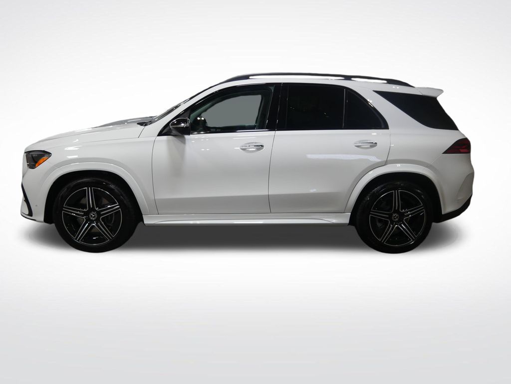 Thumbnail: 2026 Mercedes-Benz GLE - 2