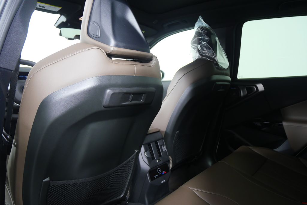 Thumbnail: 2026 BMW X3 - 16