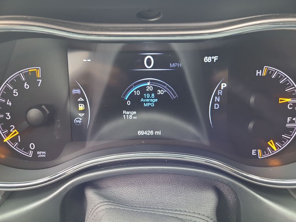 2021 Jeep Grand Cherokee Laredo 15