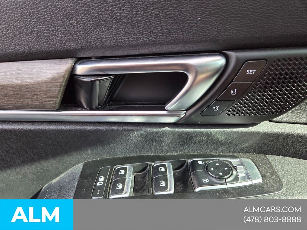 Used 2021 Silver Kia SX image 30