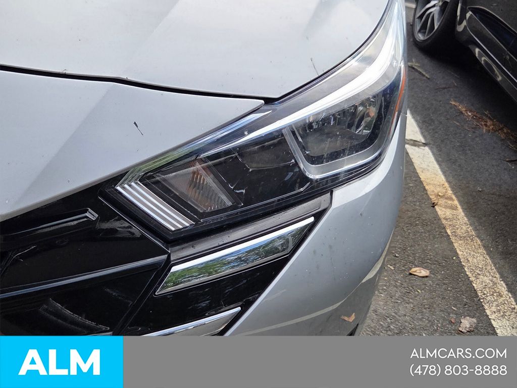 Used 2024 Silver Nissan 1.6 SV image 19