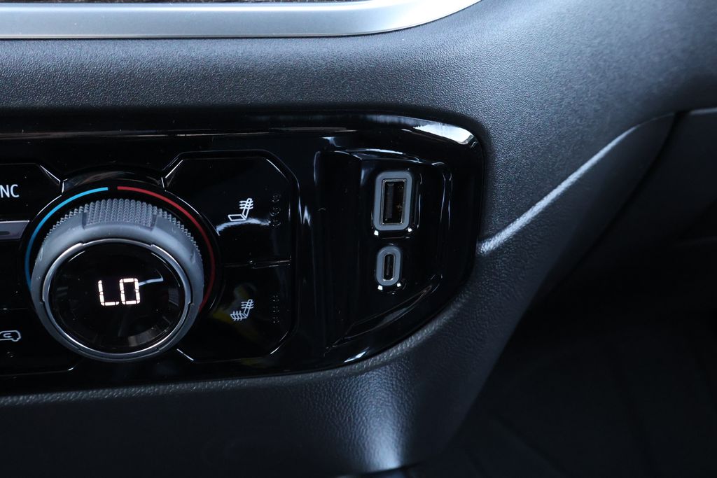 Thumbnail: 2026 Chevrolet Silverado 1500 - 28