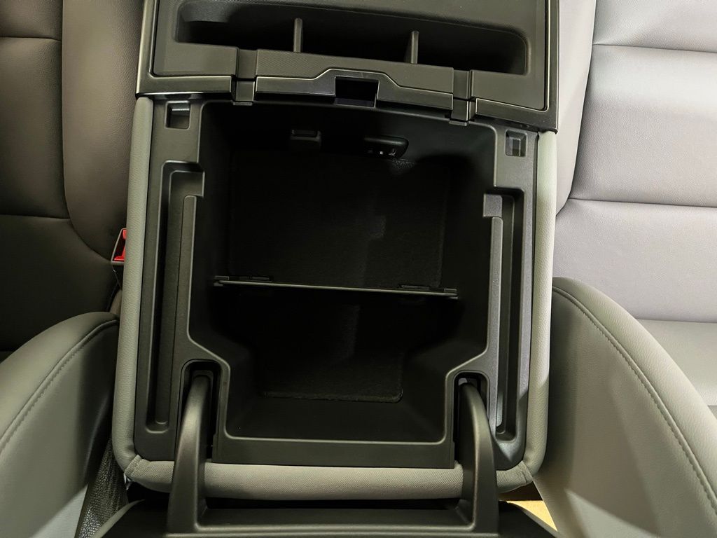 2025 Chevrolet Silverado 5500HD 