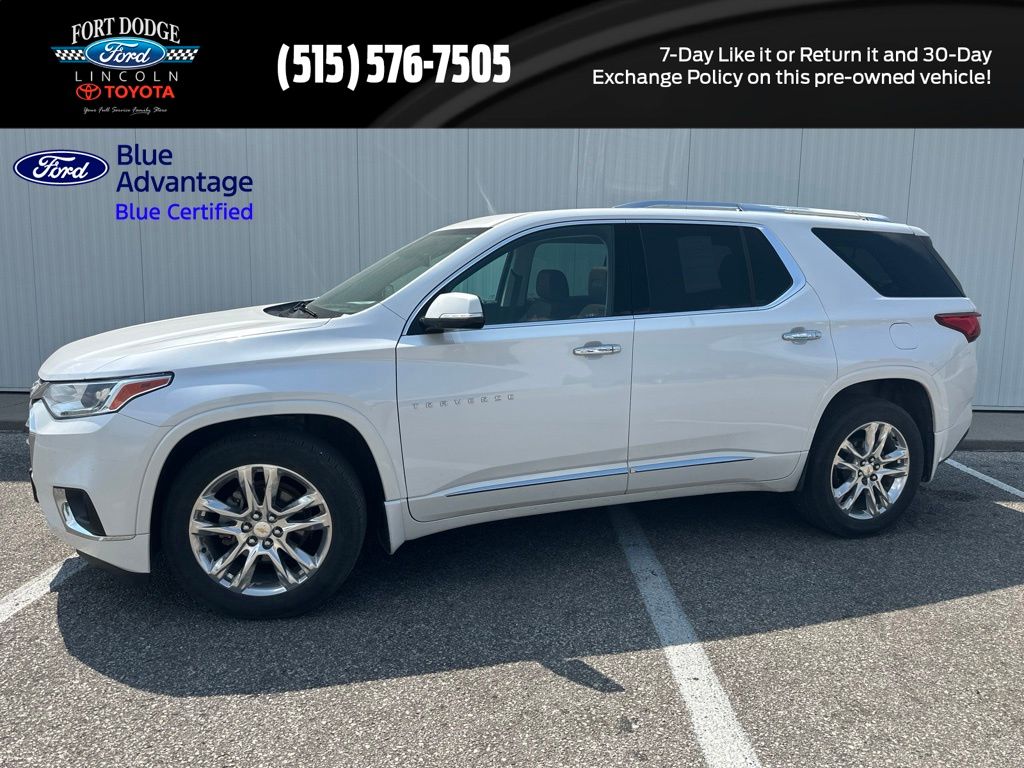 White (Iridescent Pearl Tricoat) 2018 Chevrolet Traverse SUV / Crossover Four-Wheel Drive 9-Speed Automatic