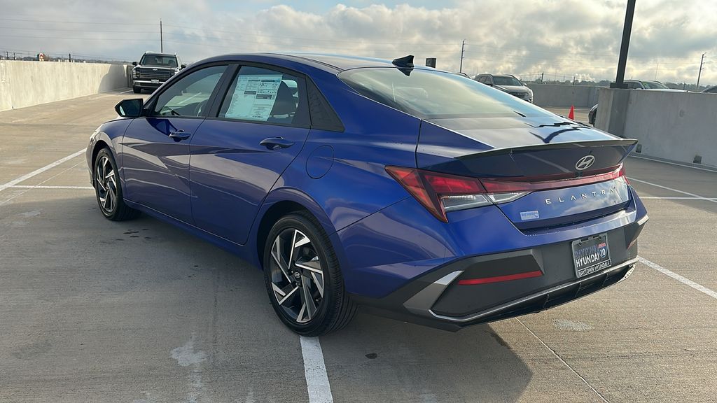 2025 Hyundai Elantra SEL Sport - 9