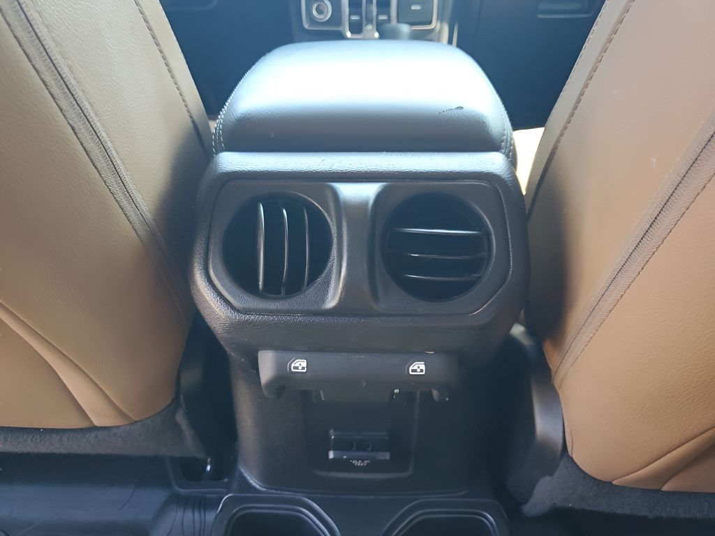 Used Car 2020 Jeep Gladiator  Overland For Sale Under $30,000 In Austin, Texas