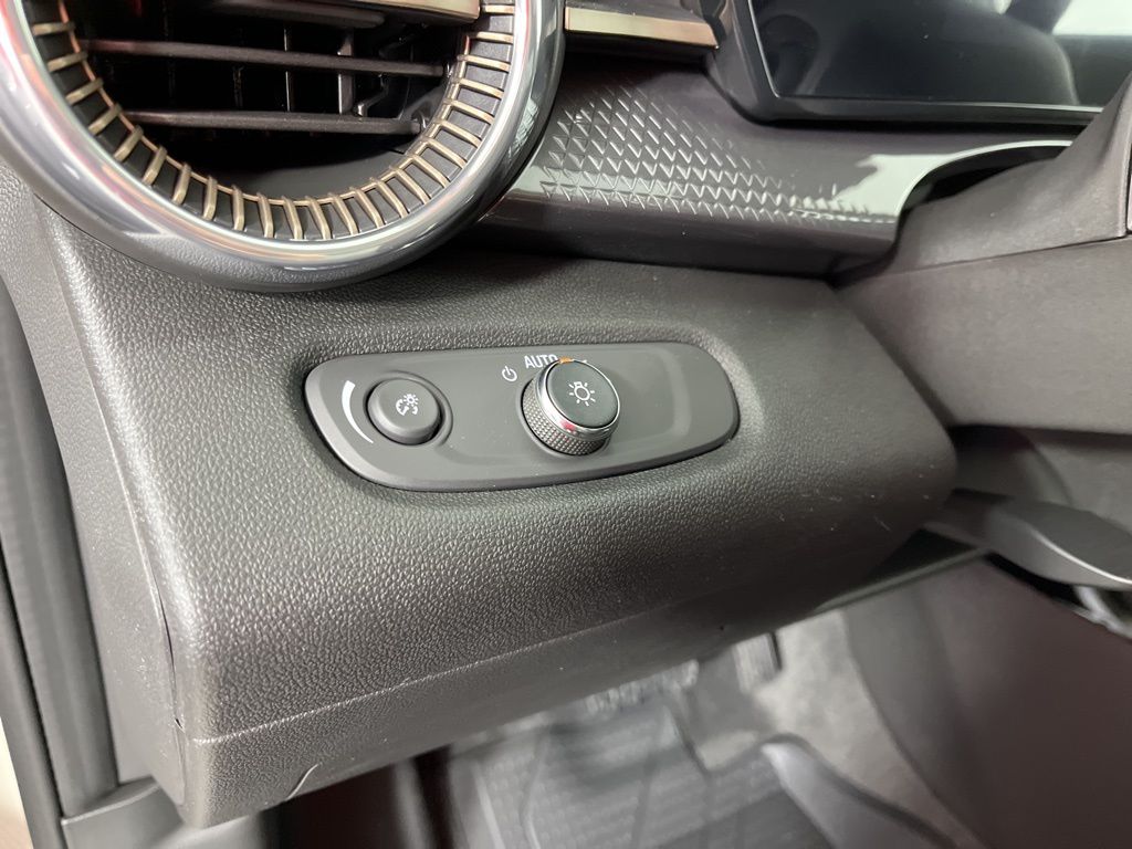 Thumbnail: 2026 Chevrolet Trax - 27