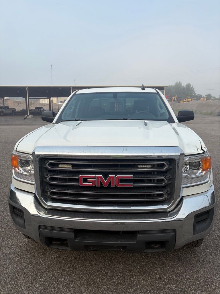 Summit White 2016 GMC Sierra 2500HD Pickup Truck Four-Wheel Drive 6-Speed Automatic