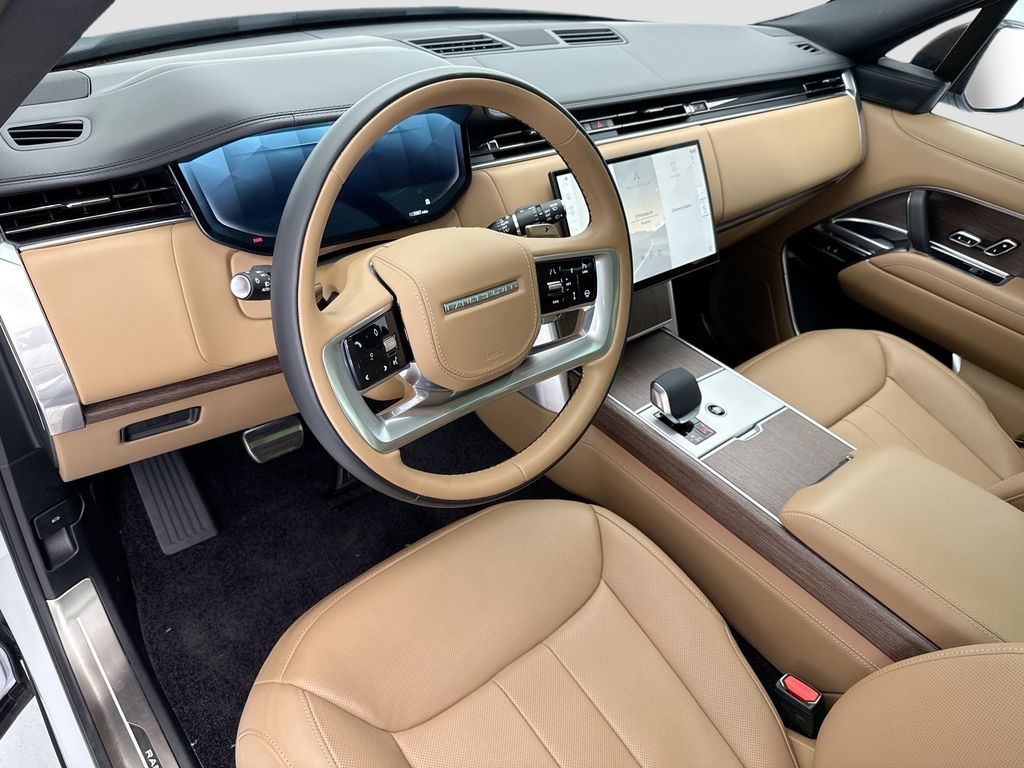 Thumbnail: 2025 Land Rover Range Rover - 9