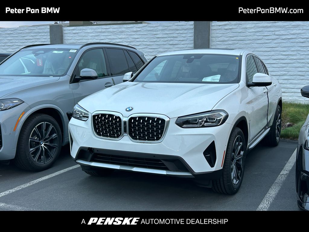 Thumbnail: 2025 BMW X4 - 1