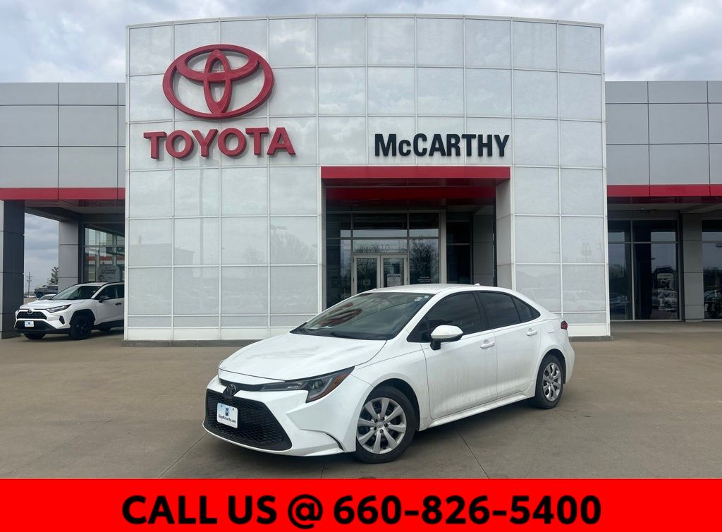 Super White 2021 Toyota Corolla LE FWD Sedan Front-Wheel Drive Continuously Variable Transmission