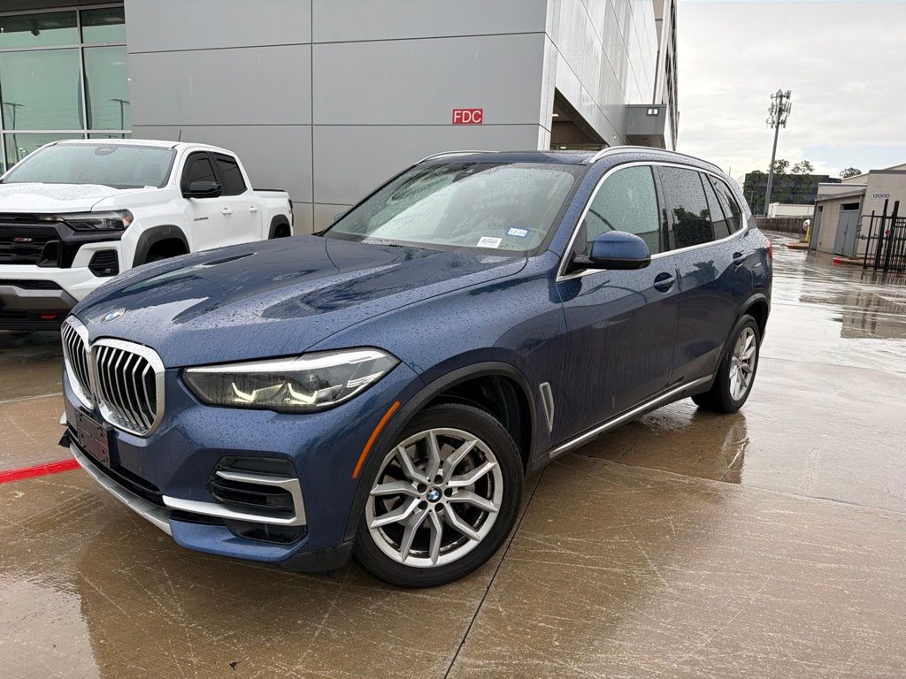 2022 BMW X5 xDrive40i Blue at Mac Haik CDJR North Houston