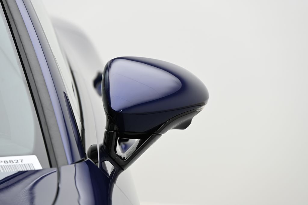 Thumbnail: 2024 Porsche Panamera - 11