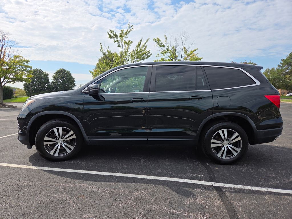 Certified Used 2018 Black Honda EX image 20