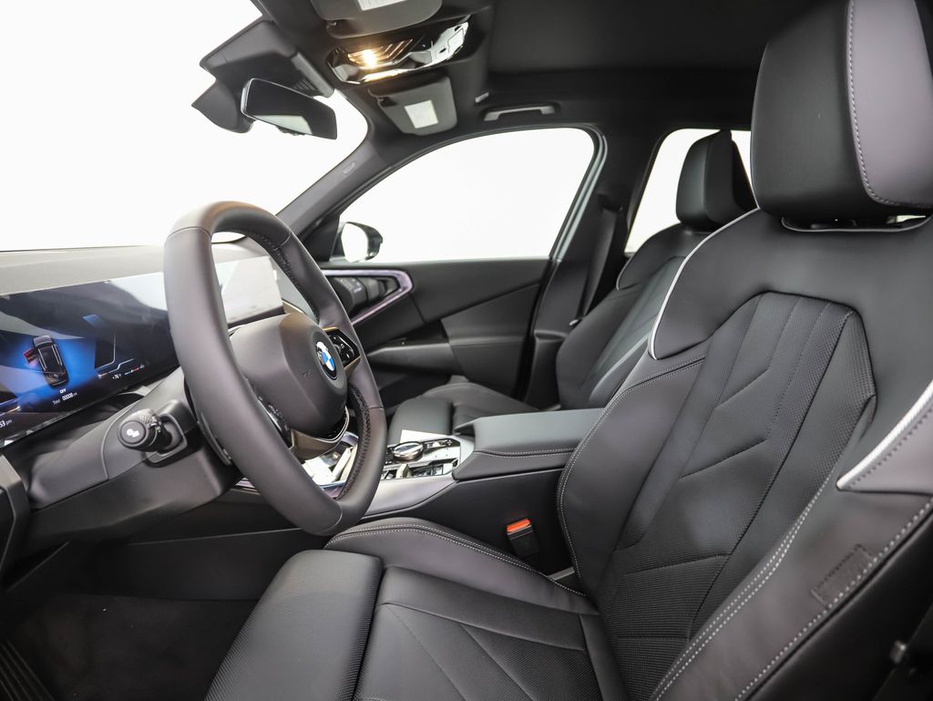 Thumbnail: 2025 BMW X3 - 12