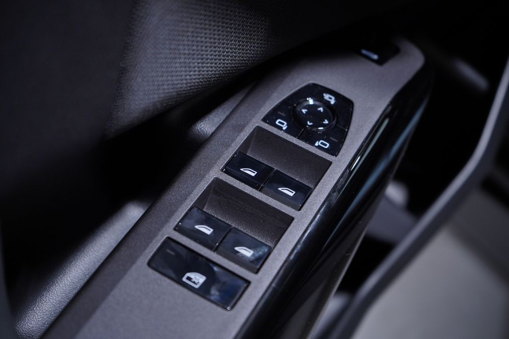 Thumbnail: 2026 BMW X3 - 11