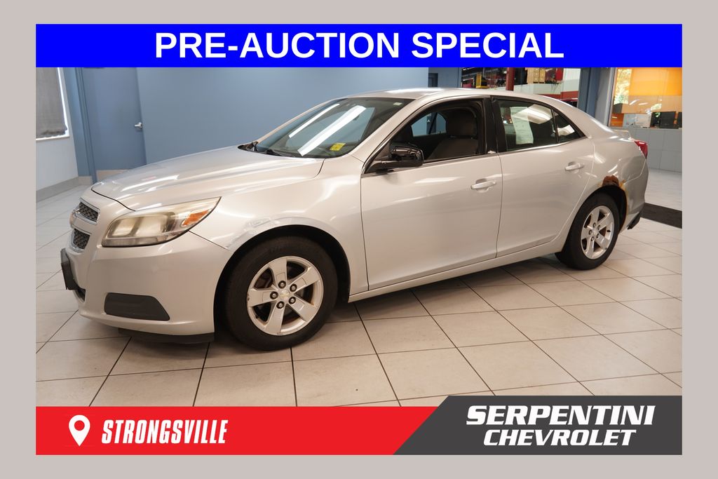 2013 Chevrolet Malibu LS FWD