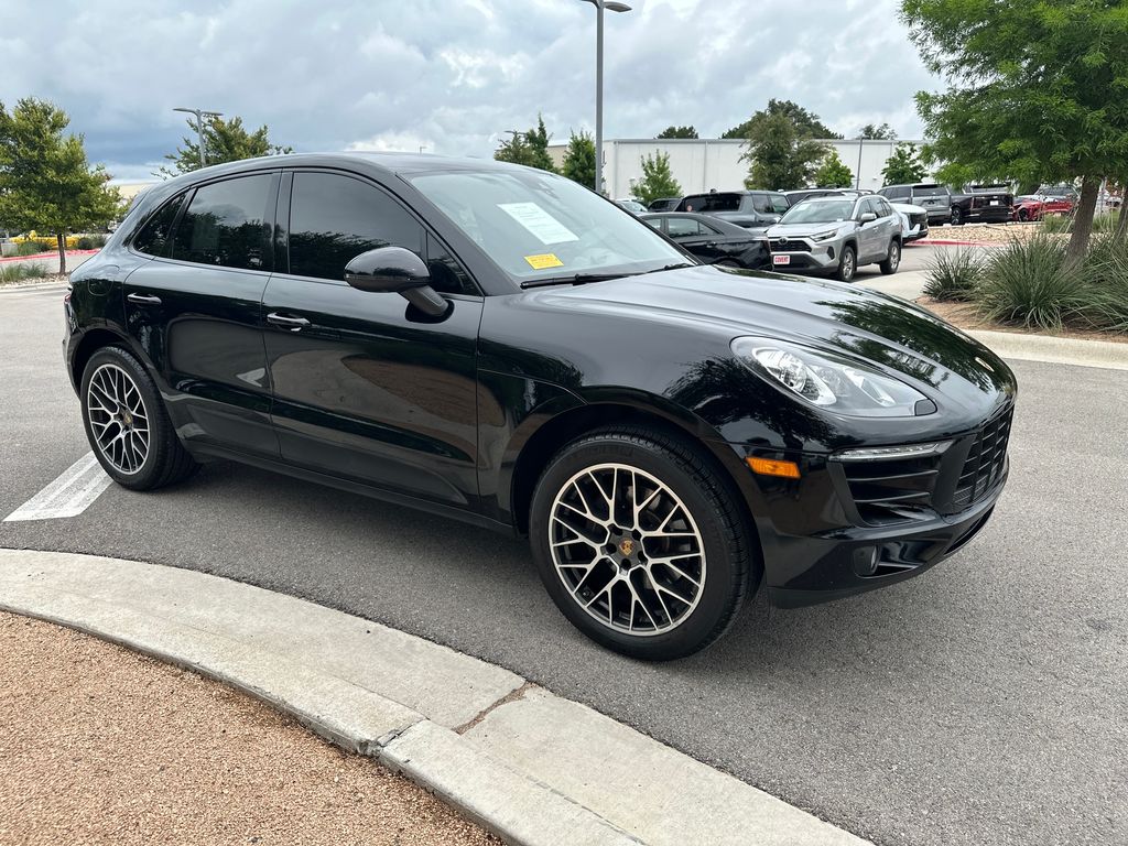 Black 2018 Porsche Macan AWD SUV / Crossover All-Wheel Drive 7-Speed Automatic