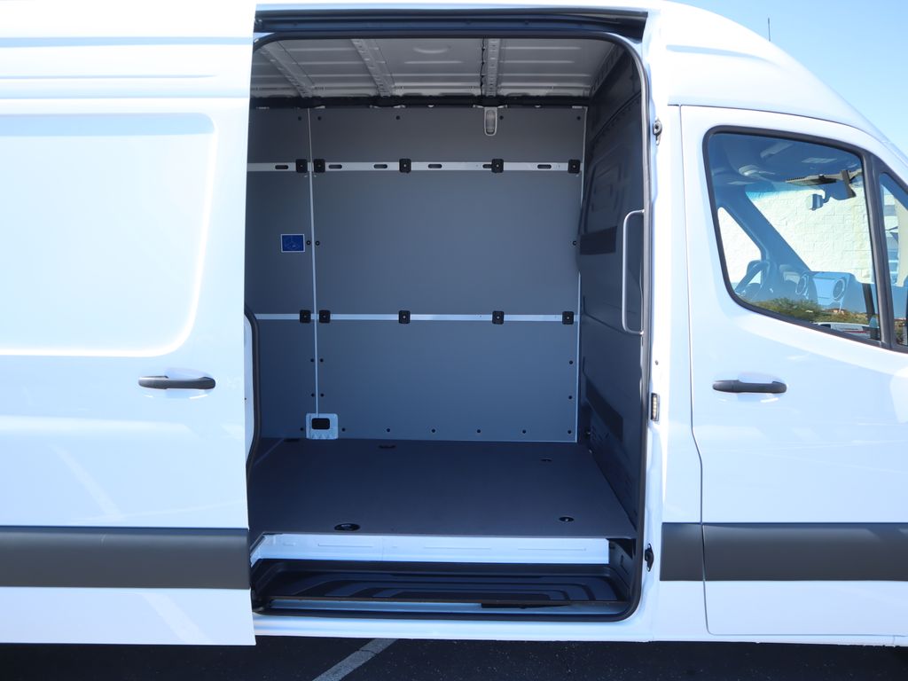 Thumbnail: 2026 Mercedes-Benz Sprinter - 23