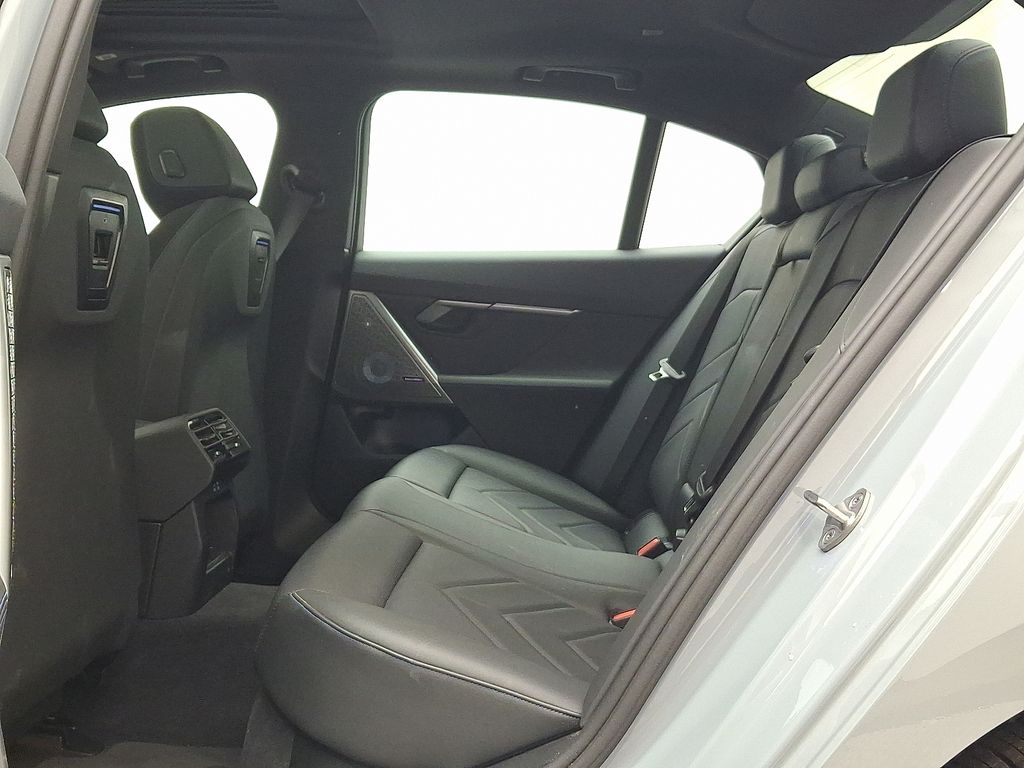 Thumbnail: 2024 BMW i5 - 11