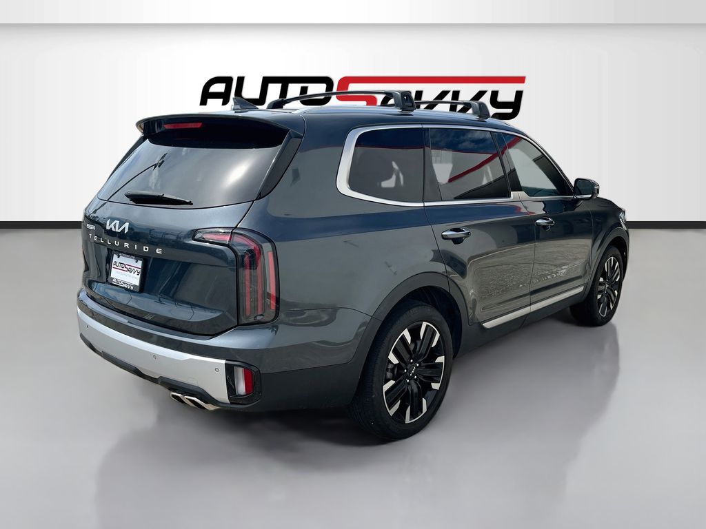 Used 2024 Gray Kia SX image 7