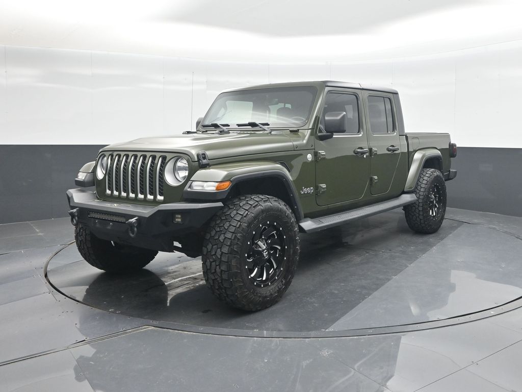  2022 Jeep Gladiator Overland Crew Cab 4WD   