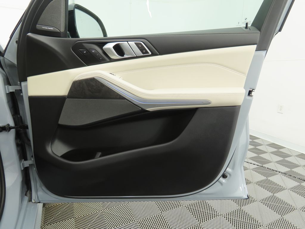Thumbnail: 2024 BMW X5 - 26