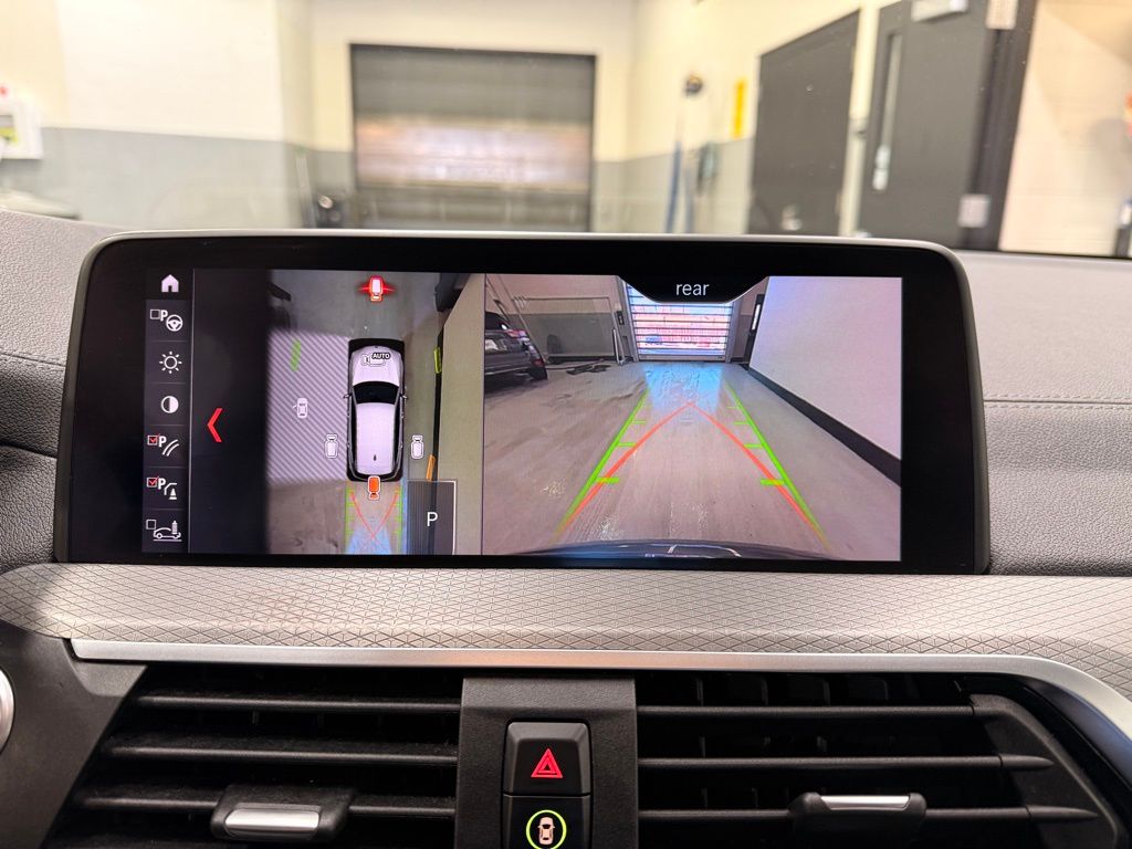 Thumbnail: 2019 BMW X3 - 17