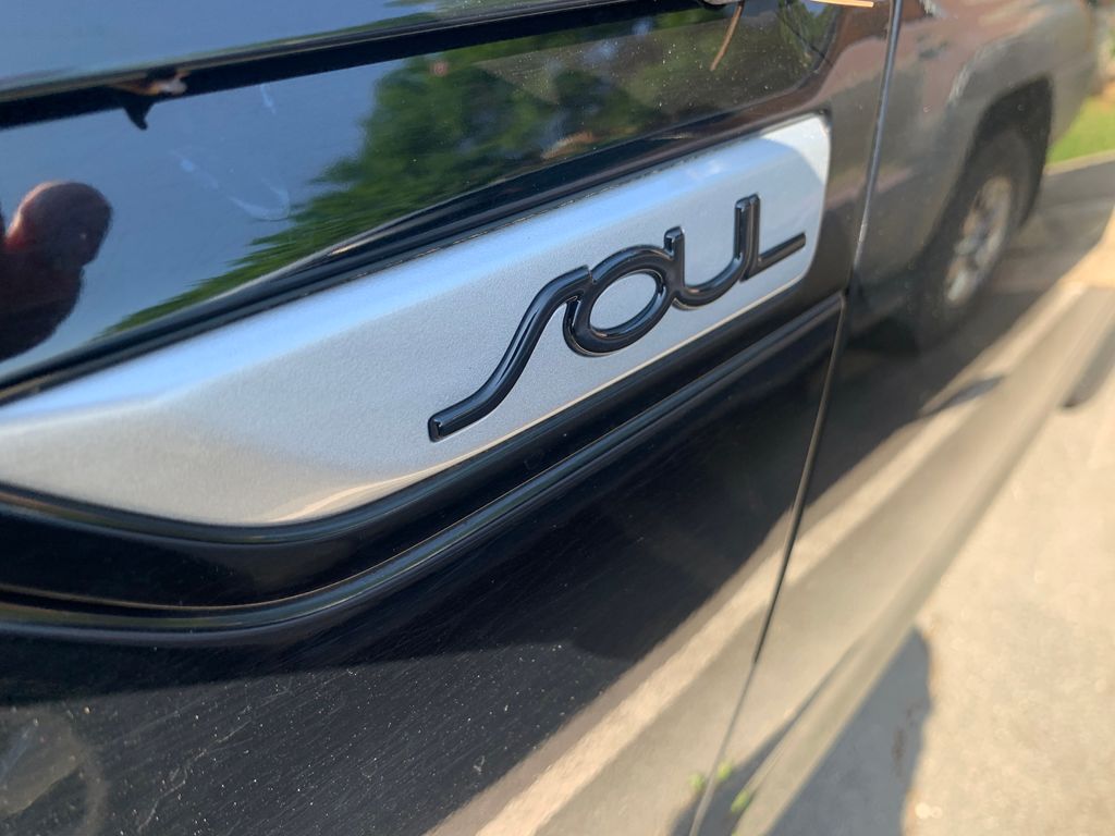 Thumbnail: 2017 Kia Soul - 4