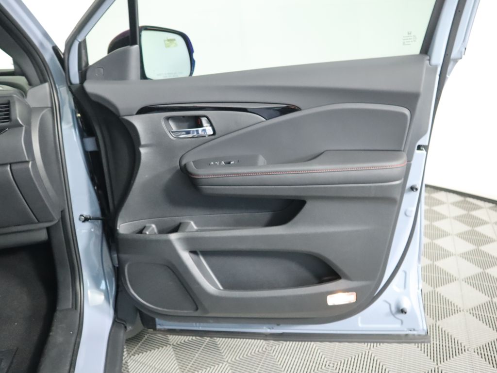 Thumbnail: 2025 Honda Ridgeline - 25