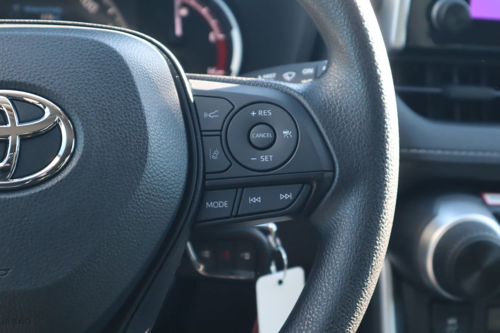 Thumbnail: 2025 Toyota RAV4 - 12