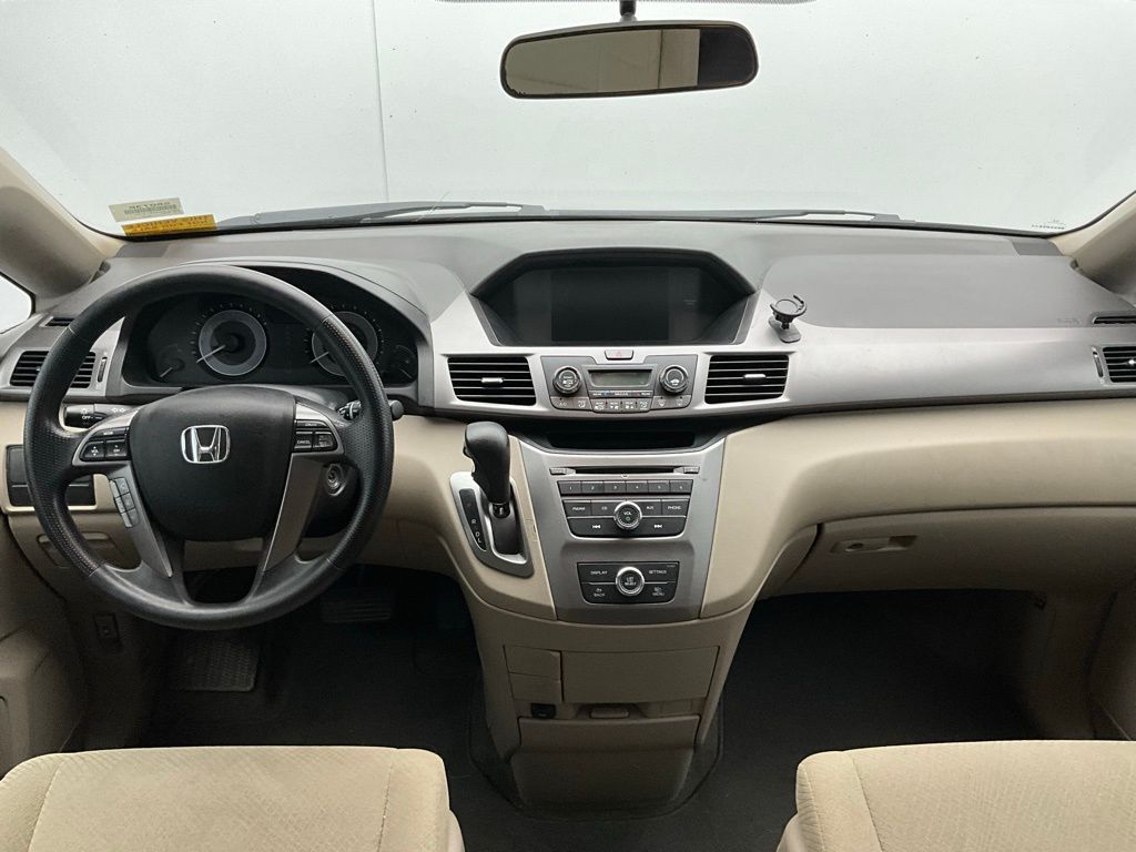 2015 Honda Odyssey LX 8