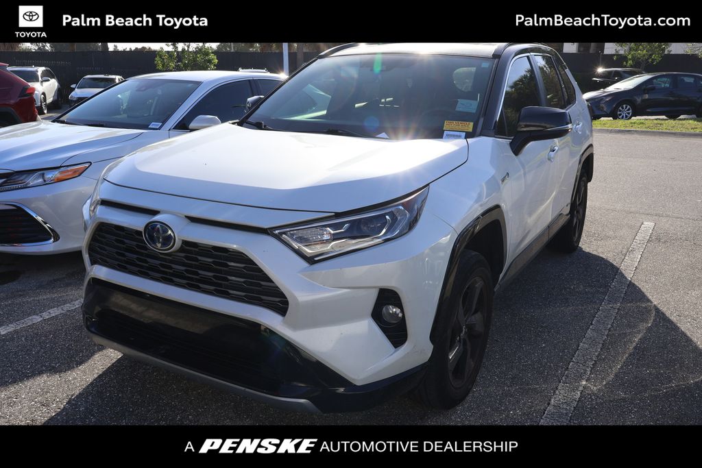 Thumbnail: 2021 Toyota RAV4 - 1