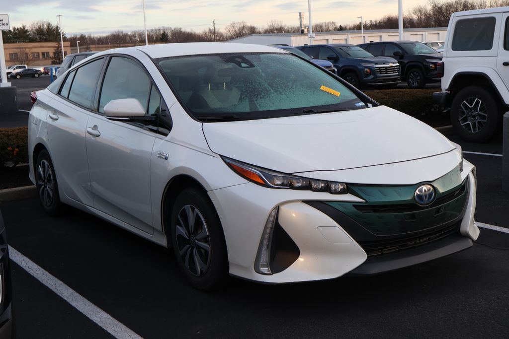 2017 Toyota Prius Prime Plus 3