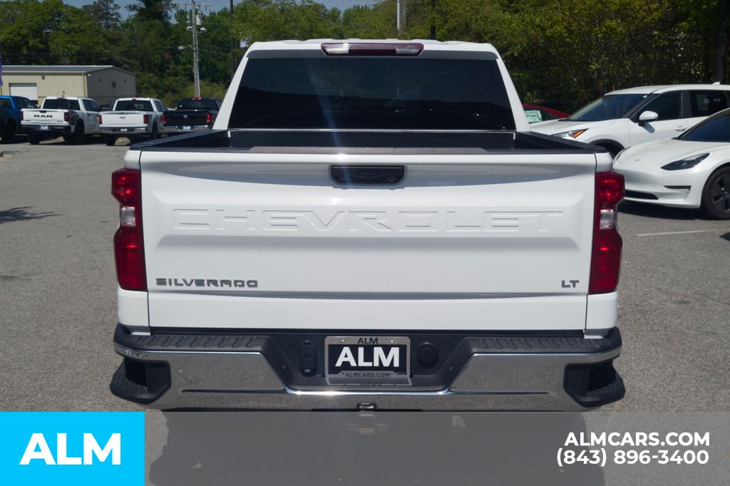 Used 2025 Summit White Chevrolet LT image 6