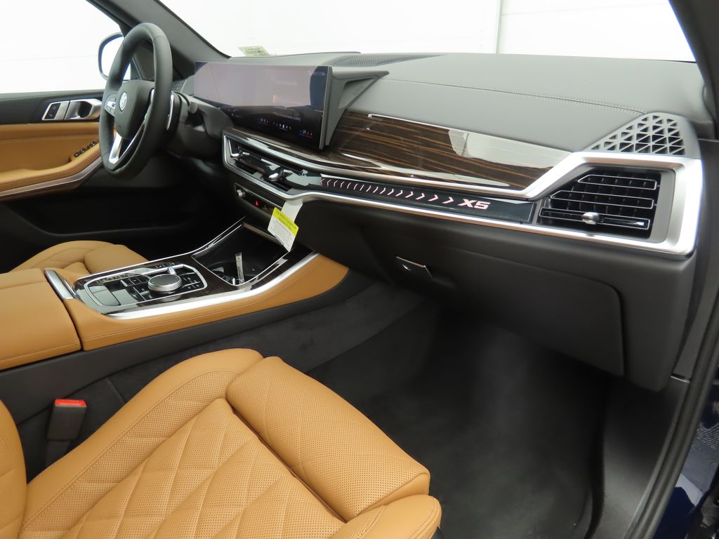 Thumbnail: 2026 BMW X5 - 18