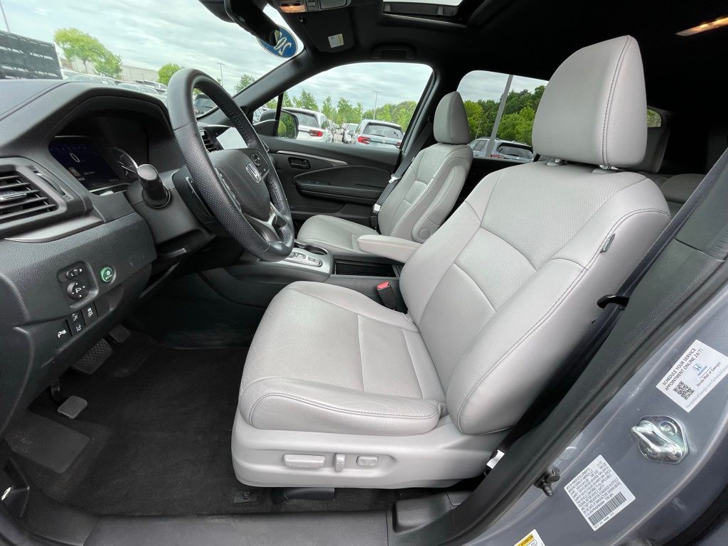 Thumbnail: 2023 Honda Passport - 27