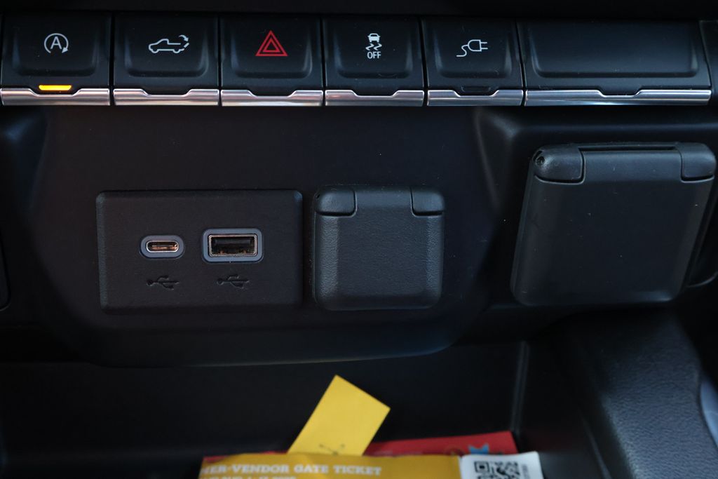 Thumbnail: 2021 Chevrolet Silverado 1500 - 28